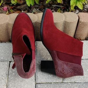 Vionic Upright Anne Women's Comfort Ankle Boots